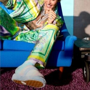 UGG Slippers Womens 7 Fluff Yeah Pride Slide Multicolor Pink Blue Justin Bieber